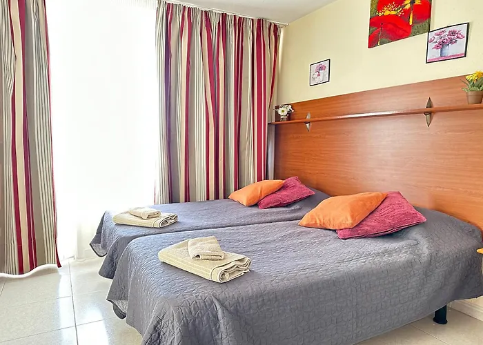 In Tenerife Apartament Playa de las Americas (Tenerife)